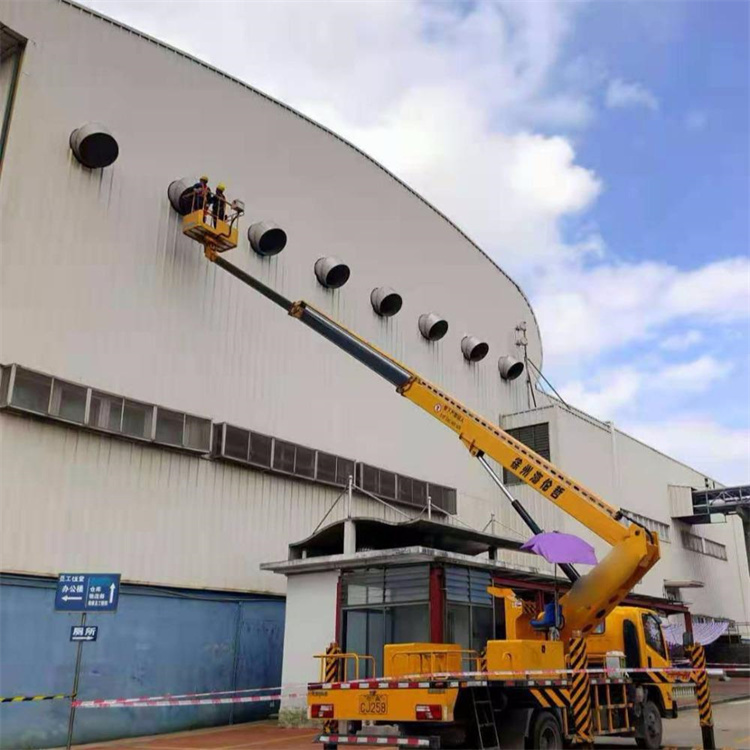 太和县高空作业车出租服务：专业广告牌安装解决方案