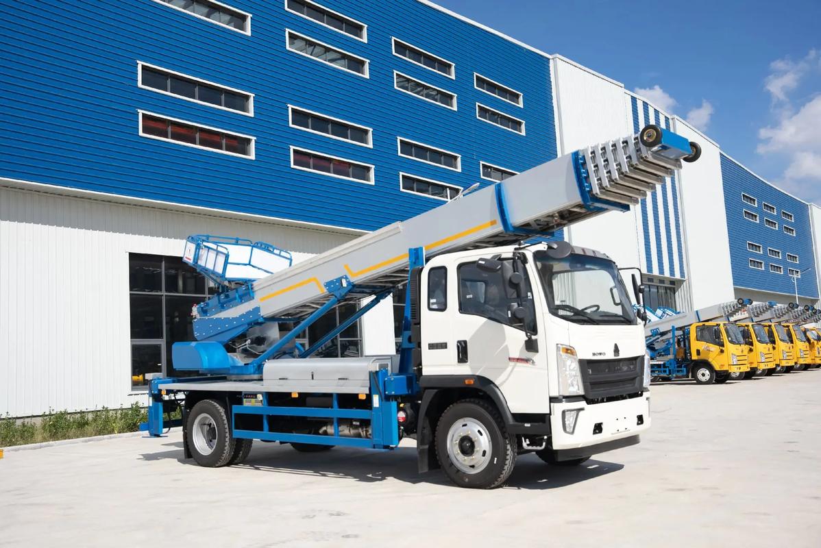 太和县出租云梯车高空作业车 建筑垃圾搬运